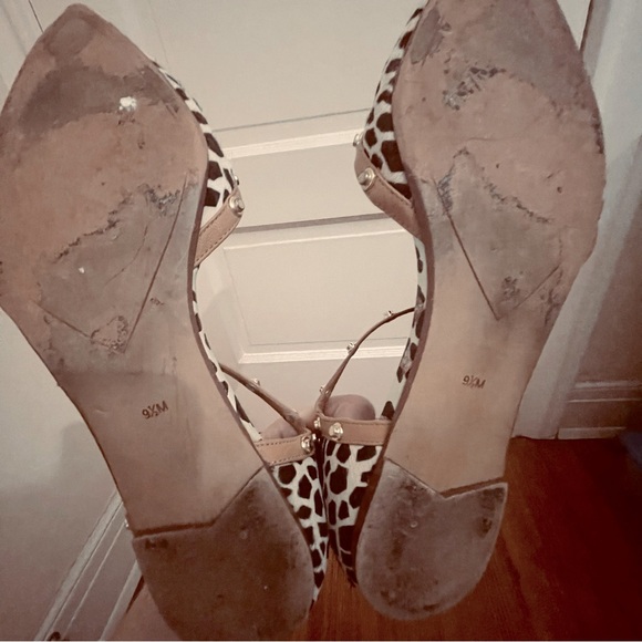 Giraffe print t-strap sandals - Picture 3 of 5